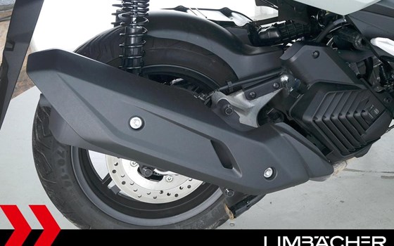 Gebrauchtmotorrad Honda Forza 125 - Bild 16