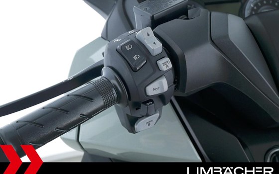 Gebrauchtmotorrad Honda Forza 125 - Bild 21