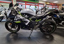 Gebrauchte Kawasaki Ninja 125