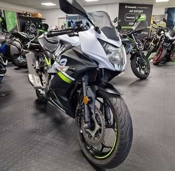 Gebrauchtmotorrad Kawasaki Ninja 125 - Bild 4