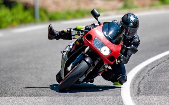 Gebrauchtmotorrad Suzuki GSX-R 750 - Bild 1