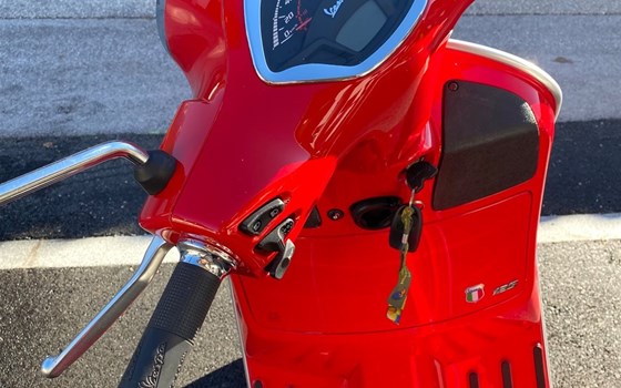 Gebrauchtmotorrad Vespa GTS 125 Super iGET - Bild 5