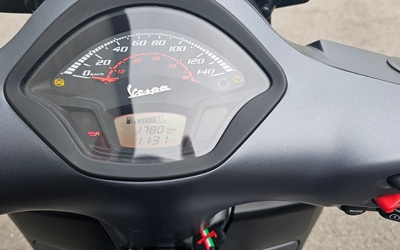 Gebrauchtmotorrad Vespa GTS 300 i.e. Super Sport - Bild 2