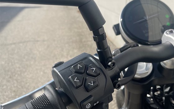 Neufahrzeug Triumph Speed Twin 900 - Bild 11