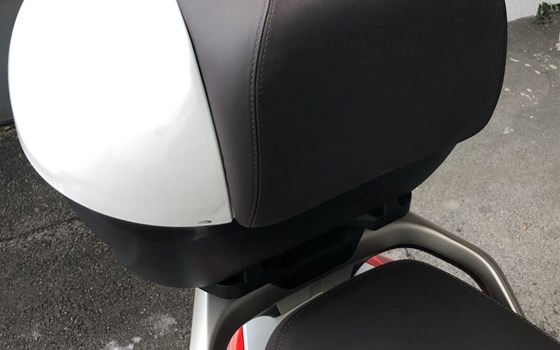 Gebrauchtmotorrad Piaggio Beverly 400 hpe - Bild 4