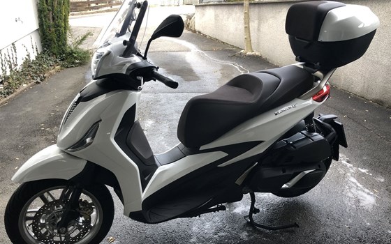 Gebrauchtmotorrad Piaggio Beverly 400 hpe - Bild 6