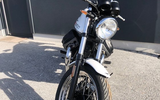 Gebrauchtmotorrad Moto Guzzi V7 Special - Bild 8