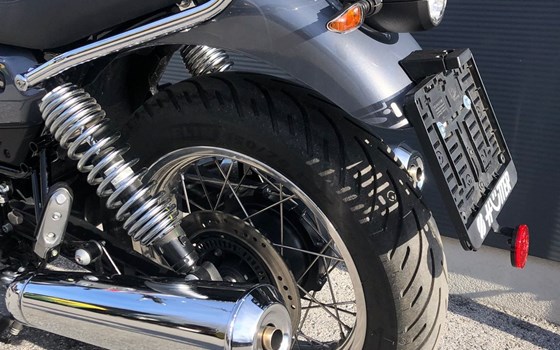 Gebrauchtmotorrad Moto Guzzi V7 Special - Bild 9