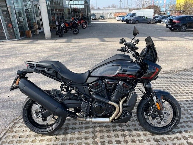 Harley-Davidson Pan America 1250 ST (Vivid Black) - Bild 3