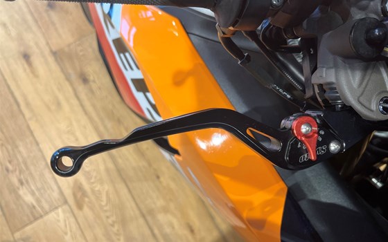 Gebrauchtmotorrad Honda CBR1000RR Fireblade - Bild 7