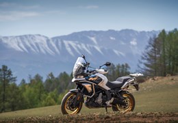 Neumotorrad CFMOTO 700MT