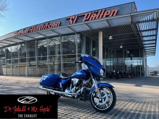 Harley-Davidson Street Glide FLHX (Blue Burst/Chrome Finish) - Bild 1
