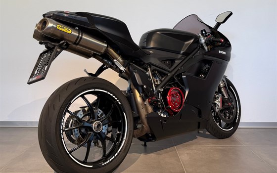 Gebrauchtmotorrad Ducati 848 Evo Stealth - Bild 5