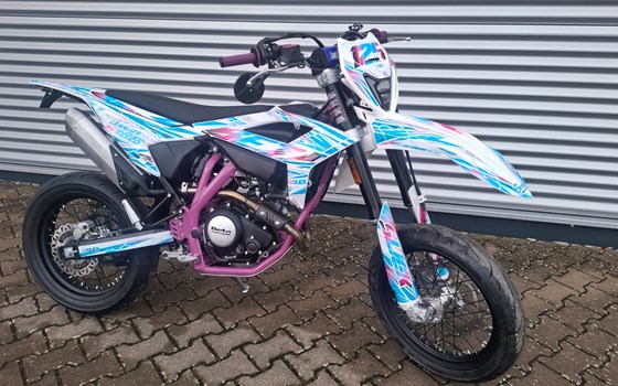 Neufahrzeug Beta RR 125 LC Motard - Bild 1