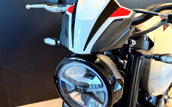 Neufahrzeug Triumph Trident 800 - Bild 9