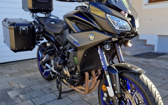 Gebrauchtmotorrad Yamaha Tracer 900 - Bild 1