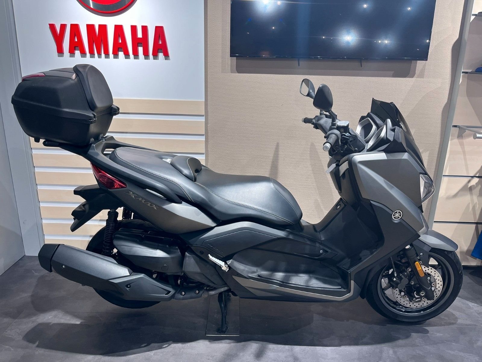 Yamaha XMAX 400