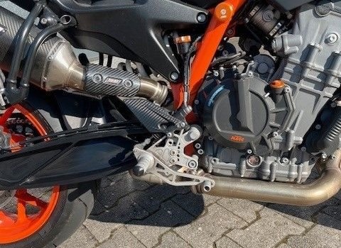 Gebrauchtmotorrad KTM 890 Duke R - Bild 3