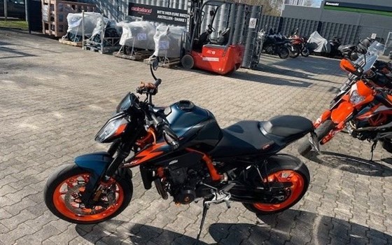 Gebrauchtmotorrad KTM 890 Duke R - Bild 8