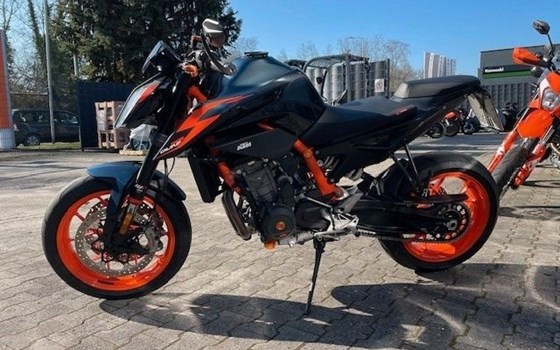 Gebrauchtmotorrad KTM 890 Duke R - Bild 9