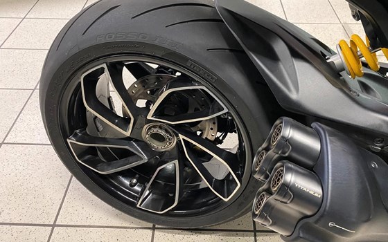 Gebrauchtmotorrad Ducati Diavel V4 - Bild 10