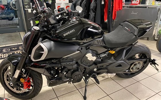 Gebrauchtmotorrad Ducati Diavel V4 - Bild 6