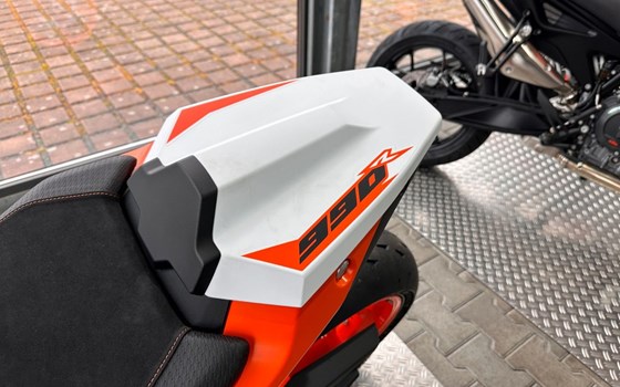 Neufahrzeug KTM 990 Duke R - Bild 10