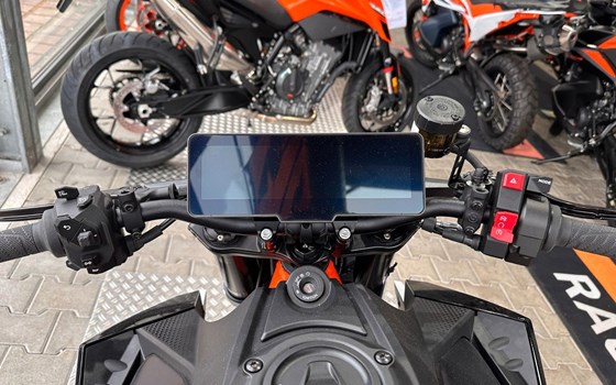 Neufahrzeug KTM 990 Duke R - Bild 13