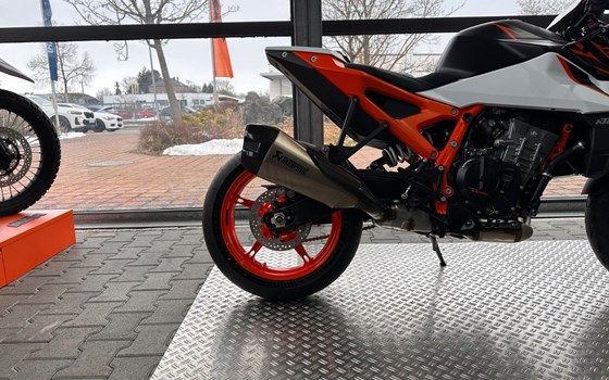 Neufahrzeug KTM 990 Duke R - Bild 8