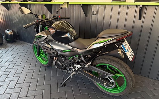 Gebrauchtmotorrad Kawasaki Z 500 SE - Bild 6