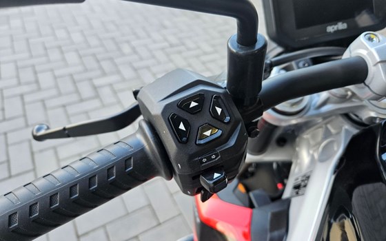 Neufahrzeug Aprilia Tuono 457 - Bild 10