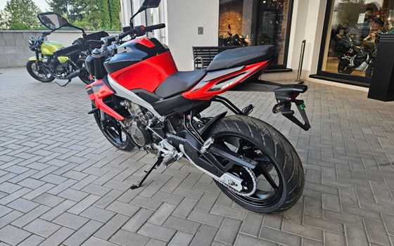 Neufahrzeug Aprilia Tuono 457 - Bild 7