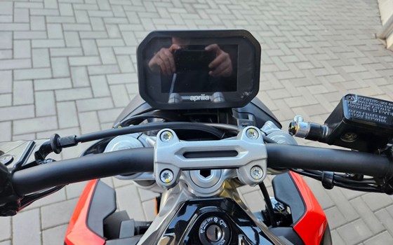 Neufahrzeug Aprilia Tuono 457 - Bild 9