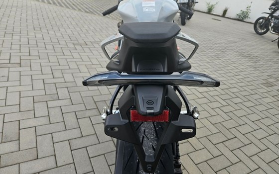 Neufahrzeug CFMOTO 675SR-R - Bild 13