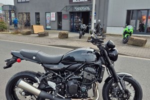 Angebot Kawasaki Z900 RS Black Ball Edition