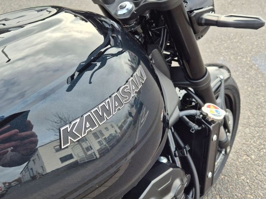 Angebot Kawasaki Z900 RS Black Ball Edition