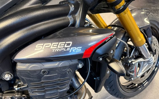 Gebrauchtmotorrad Triumph Speed Triple 1200 RS - Bild 14
