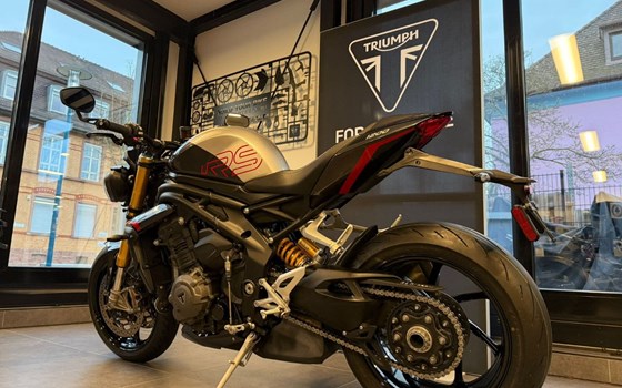 Gebrauchtmotorrad Triumph Speed Triple 1200 RS - Bild 2