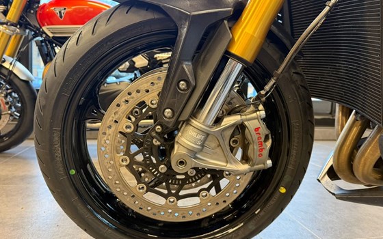Gebrauchtmotorrad Triumph Speed Triple 1200 RS - Bild 21