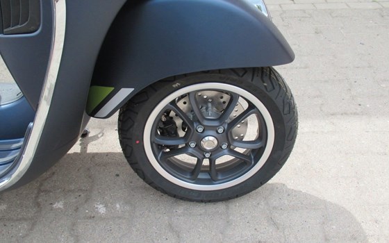 Neufahrzeug Vespa GTS 310 SuperTech - Bild 13