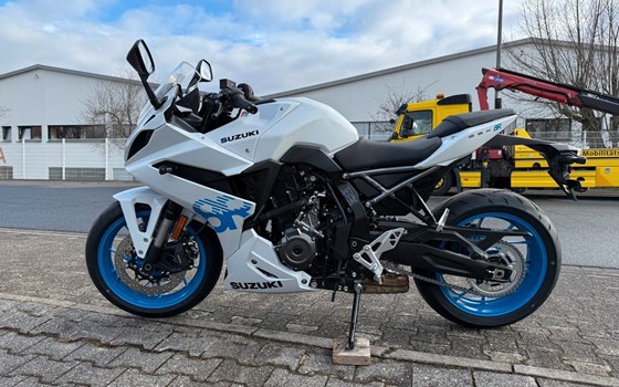 Neufahrzeug Suzuki GSX-8R - Bild 11