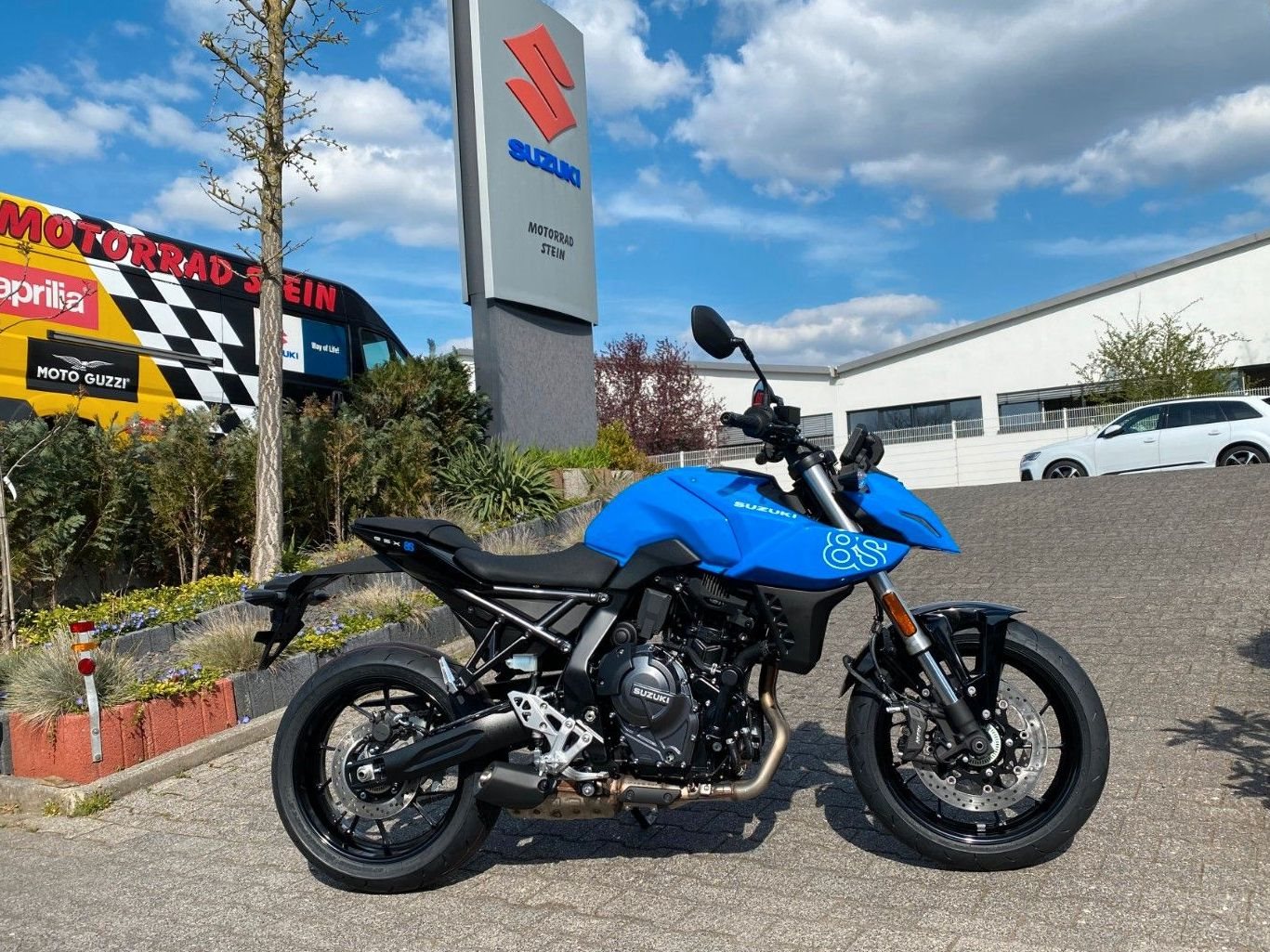 Suzuki GSX-8S