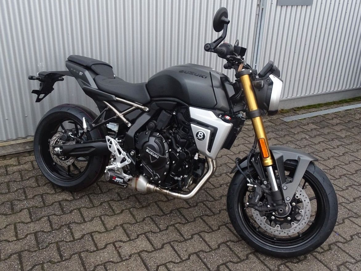 Suzuki GSX-8T