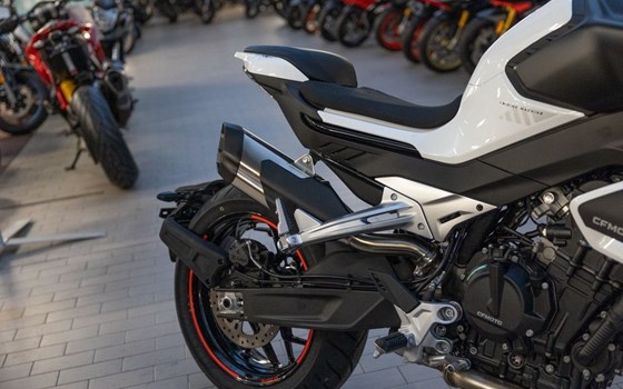 Neufahrzeug CFMOTO 800NK Advanced - Bild 15