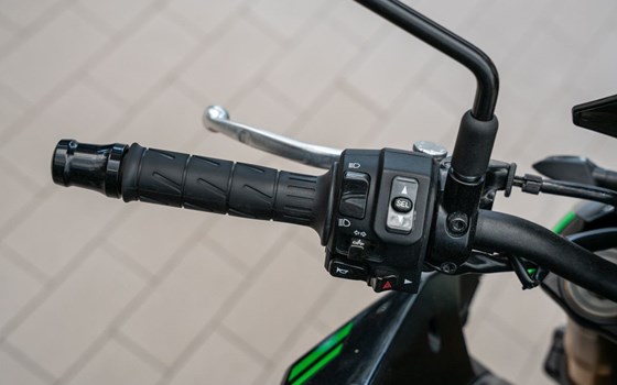 Gebrauchtmotorrad Kawasaki Z900 SE - Bild 10