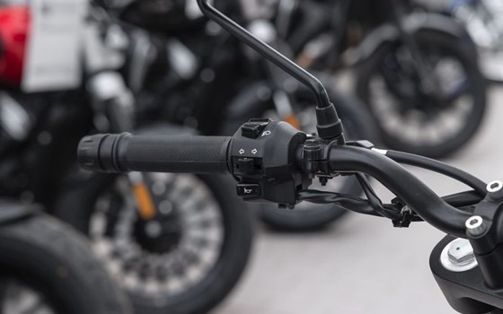 Gebrauchtmotorrad Royal Enfield Scram 411 - Bild 13