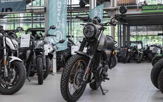 Gebrauchtmotorrad Royal Enfield Scram 411 - Bild 4