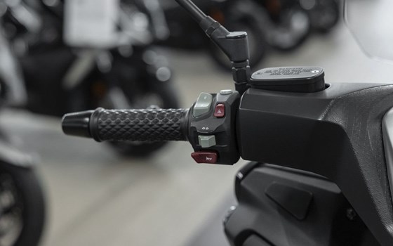 Gebrauchtmotorrad Voge SR4 350 LUXURY - Bild 15