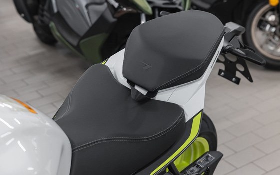 Neufahrzeug Benelli Tornado 550 - Bild 13