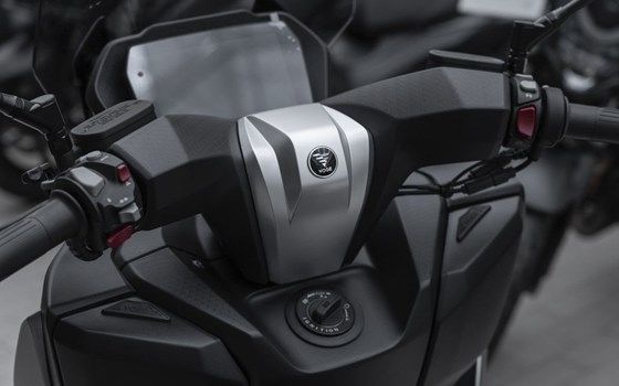 Neufahrzeug Voge SR3 - Bild 11